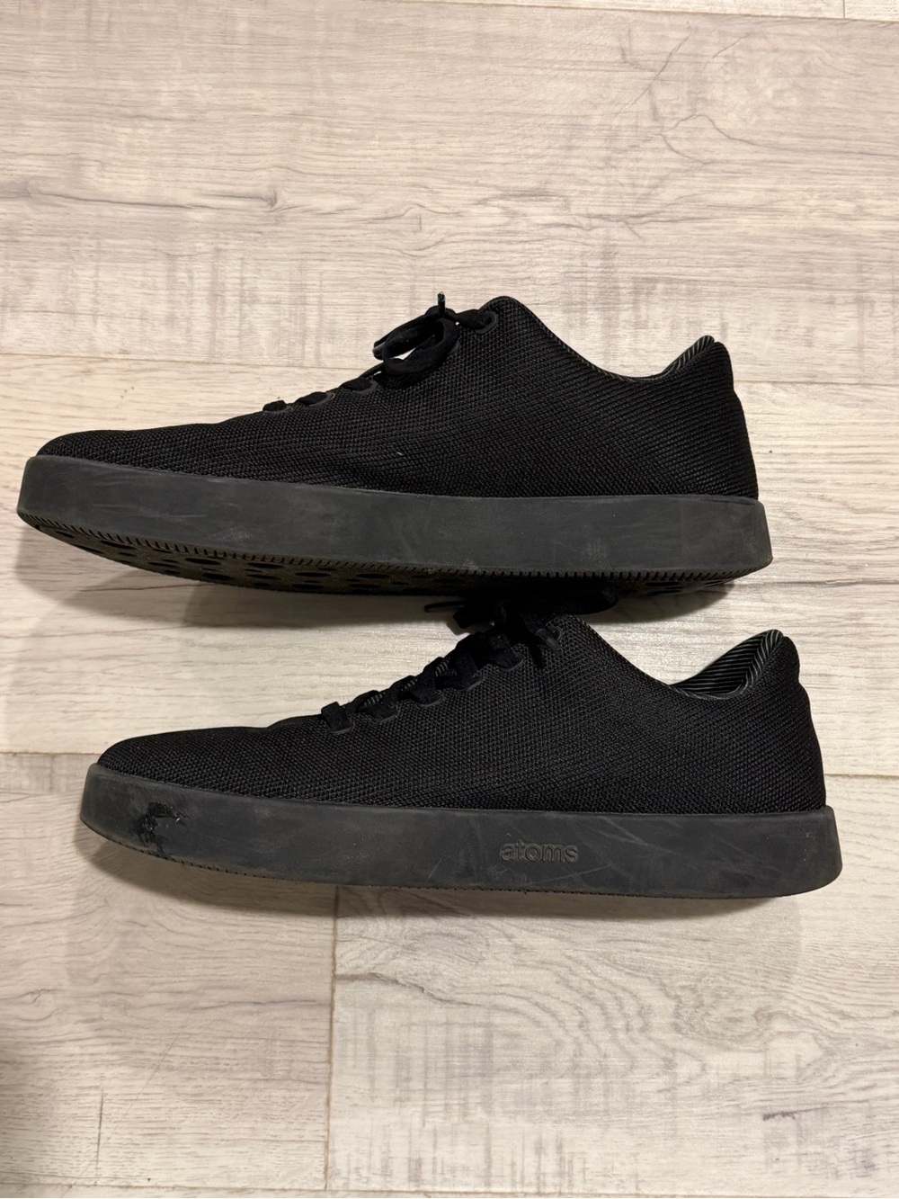 Atoms Men’s Black Knit Low-Top Sneakers